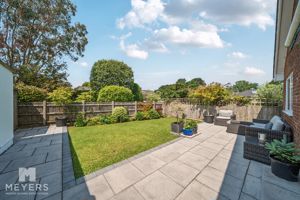 Westerly Aspect Garden- click for photo gallery
